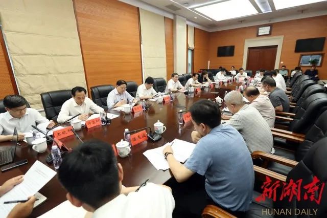 杜家毫 許達哲赴省公安廳調度疫情防控和安