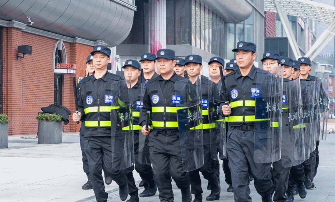 衡阳千名长湖义警义往直前打造最安全城区